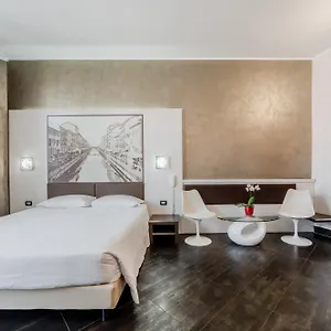 Navigli Otel