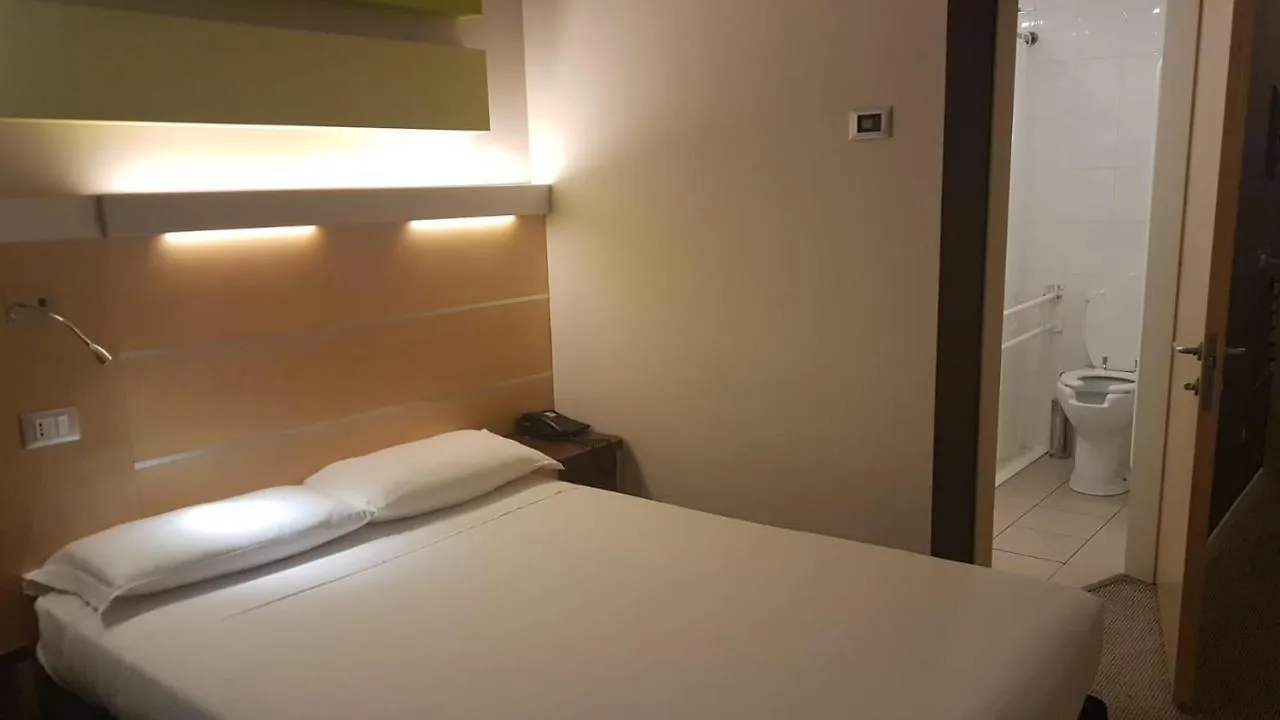 IH Hoteles Milano Gioia Italia